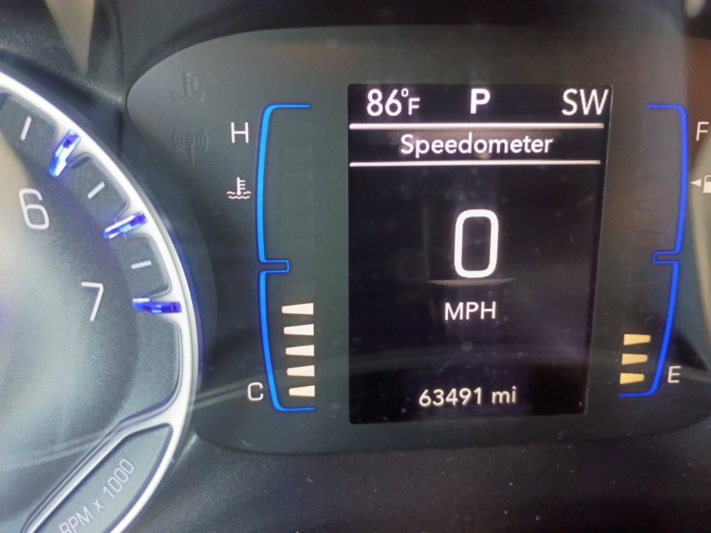 Certified 2023 Chrysler Voyager LX FWD image 15