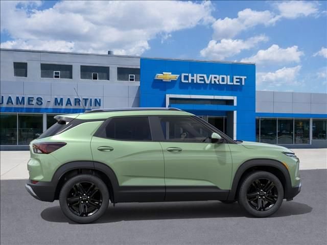 New 2026 Chevrolet TrailBlazer LT w/ Midnight Edition FWD image 5
