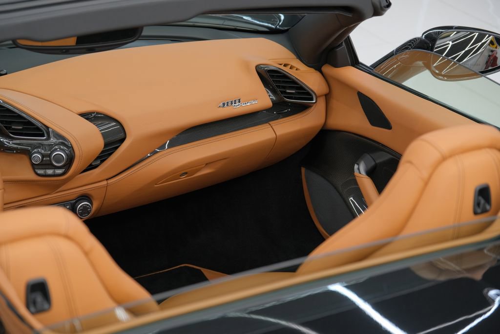 Used 2018 Ferrari 488 Spider RWD image 45
