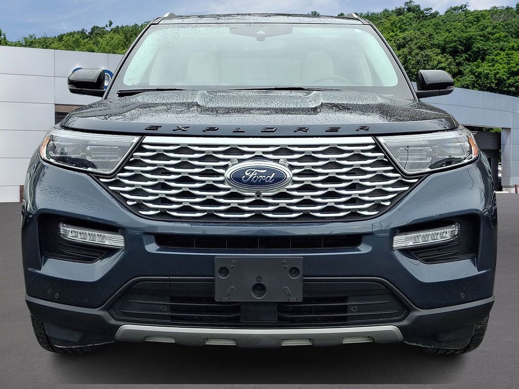 Certified 2023 Ford Explorer Platinum w/ Technology Package image 2