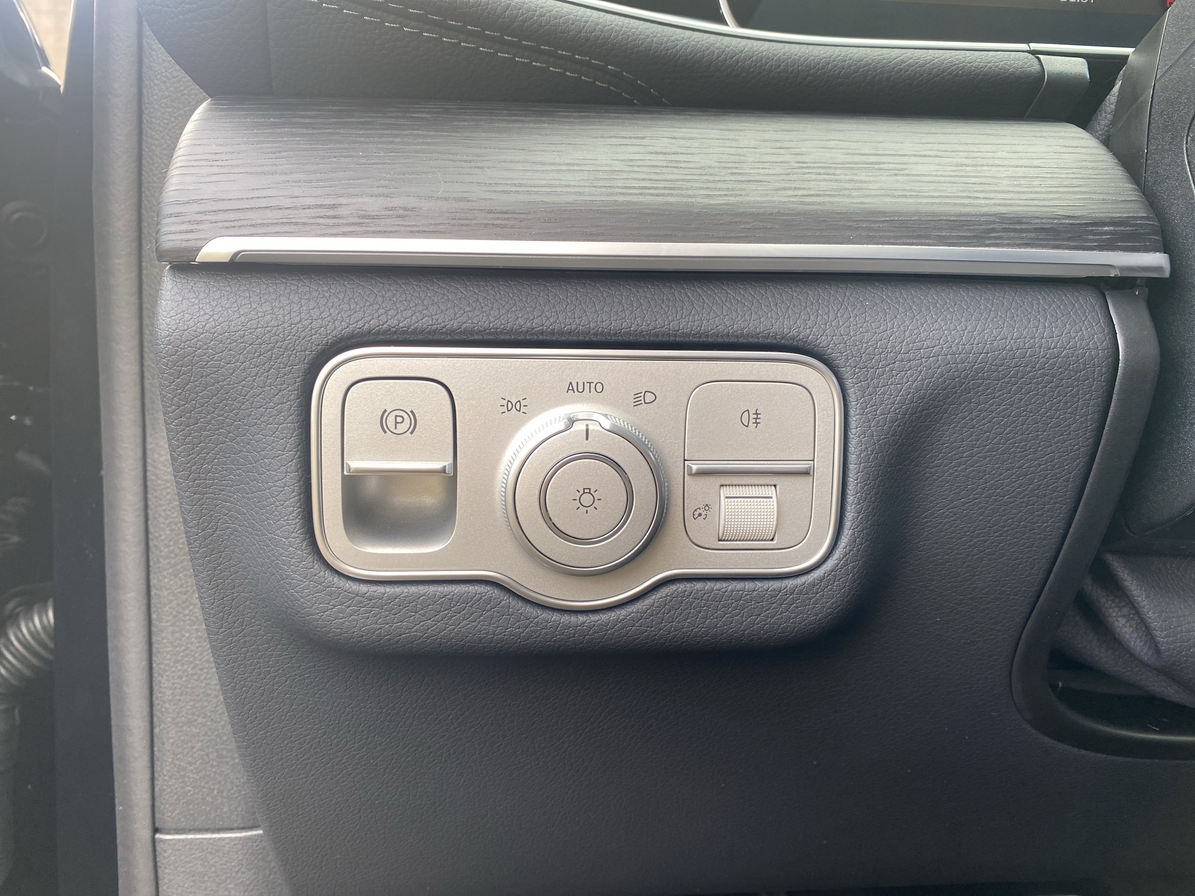 New 2026 Mercedes-Benz GLS 450 4MATIC image 17