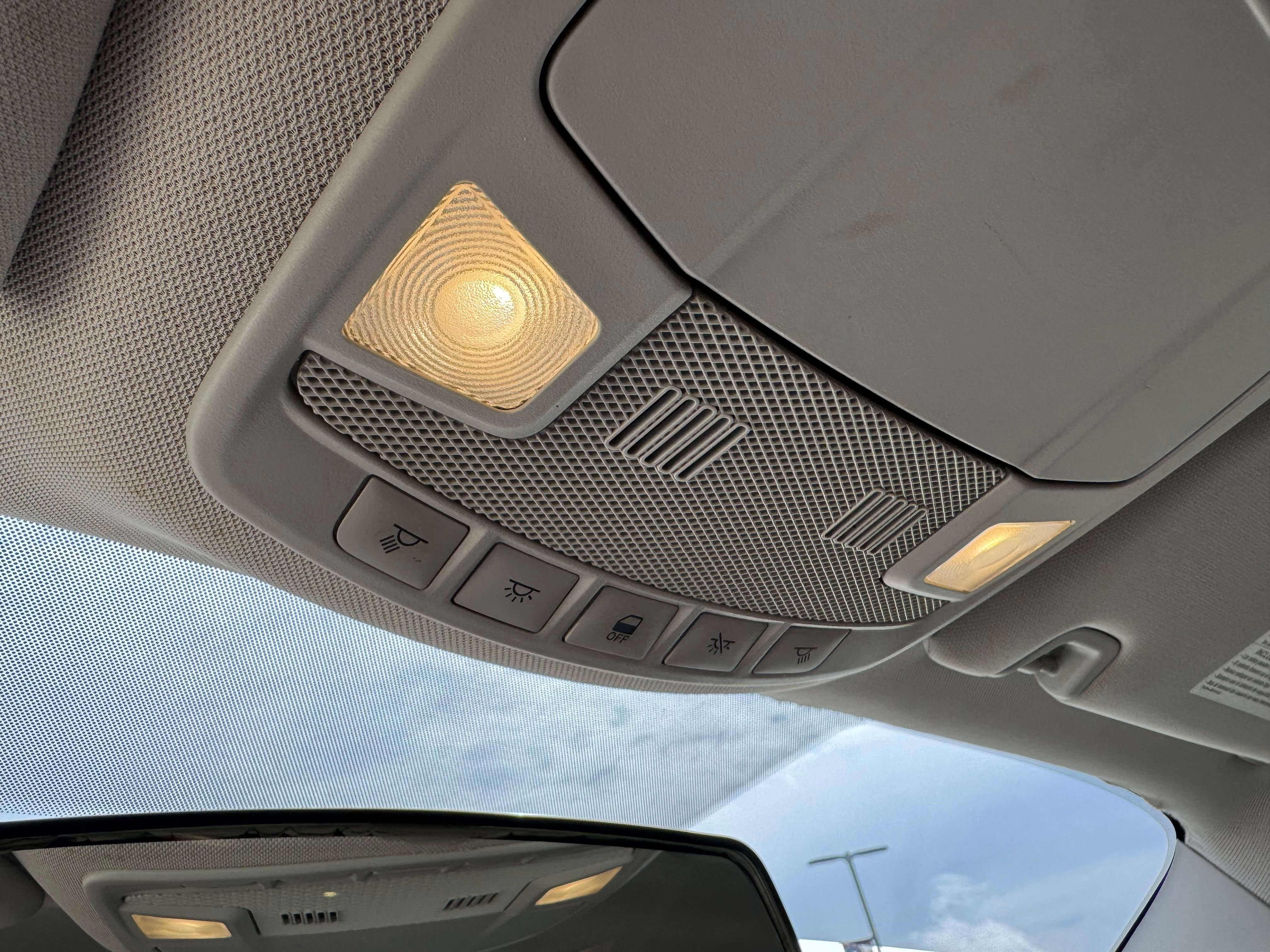 Used 2014 Ford Fusion SE FWD image 29