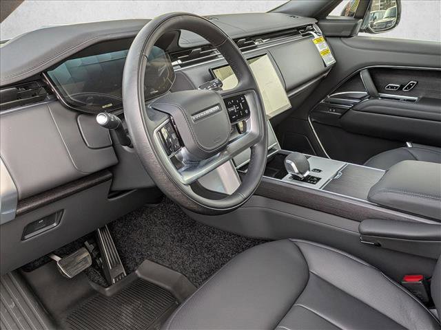 New 2026 Land Rover Range Rover Long Wheelbase SE image 3