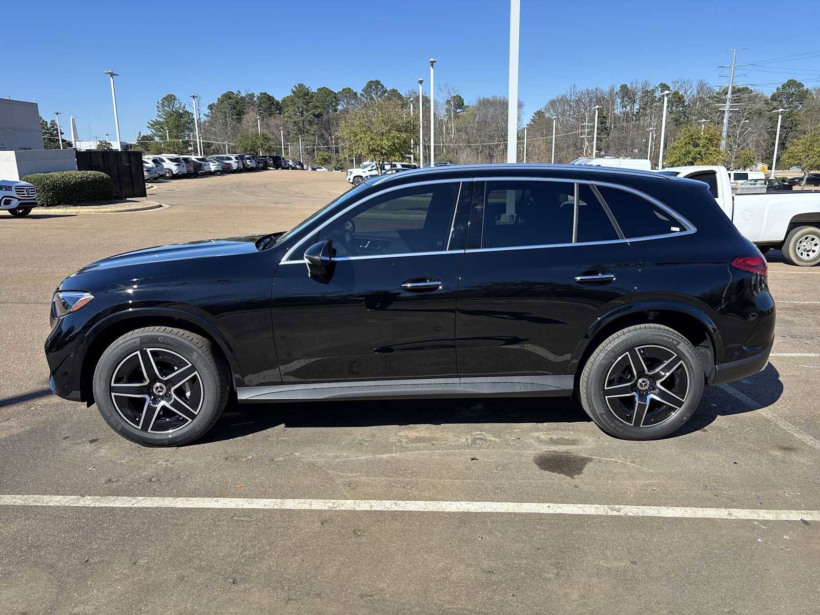 New 2026 Mercedes-Benz GLC 300 image 3