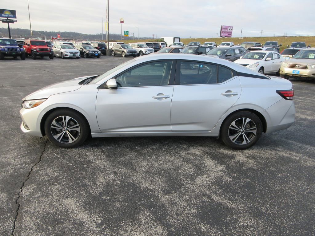 Used 2023 Nissan Sentra SV image 2