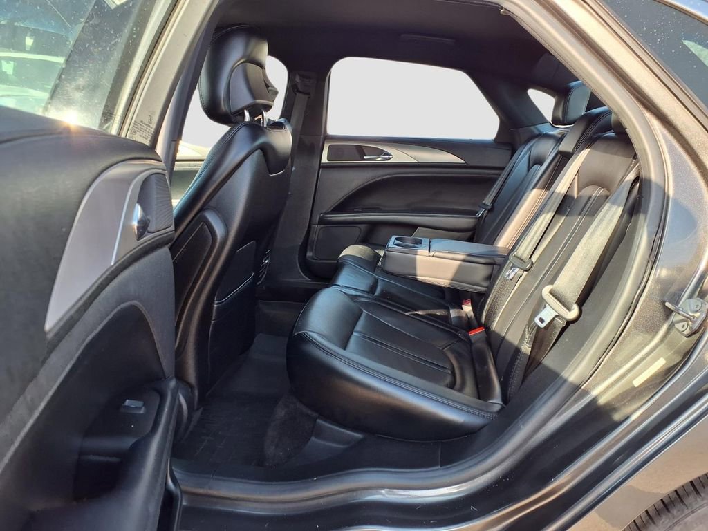 Used 2017 Lincoln MKZ Reserve image 34