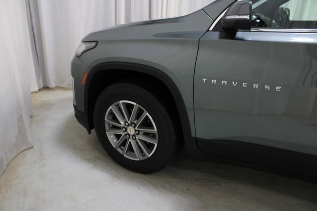 Used 2023 Chevrolet Traverse LT image 35