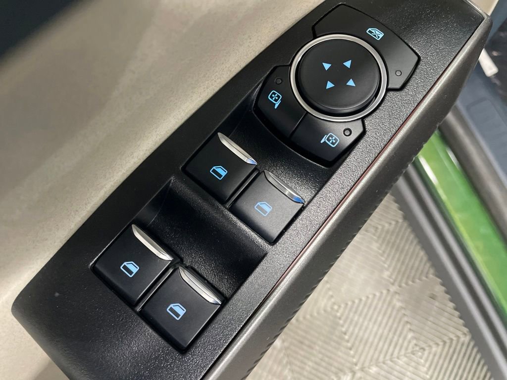 New 2025 Ford Maverick Lariat w/ 4K Tow Package image 17