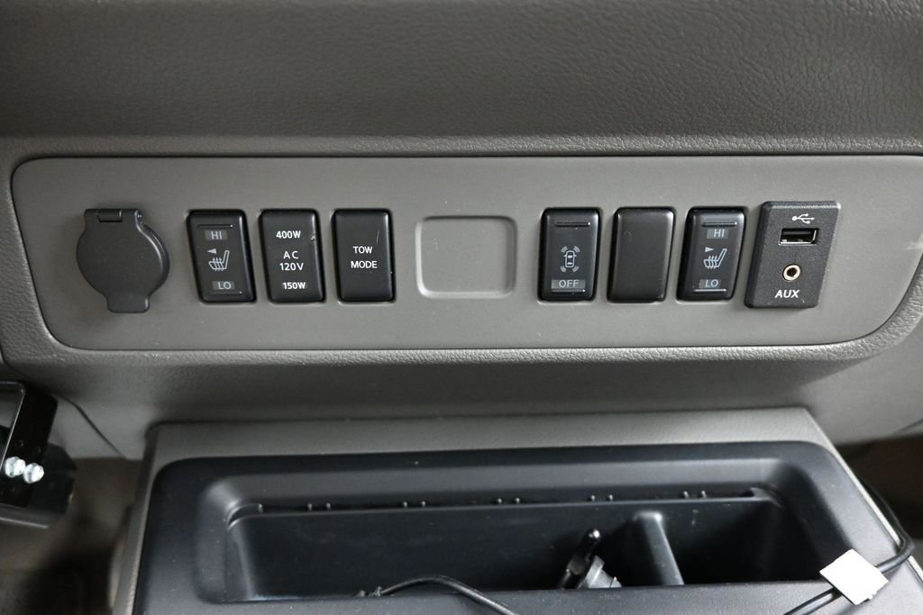 Used 2016 Nissan NV 3500 SL RWD image 17