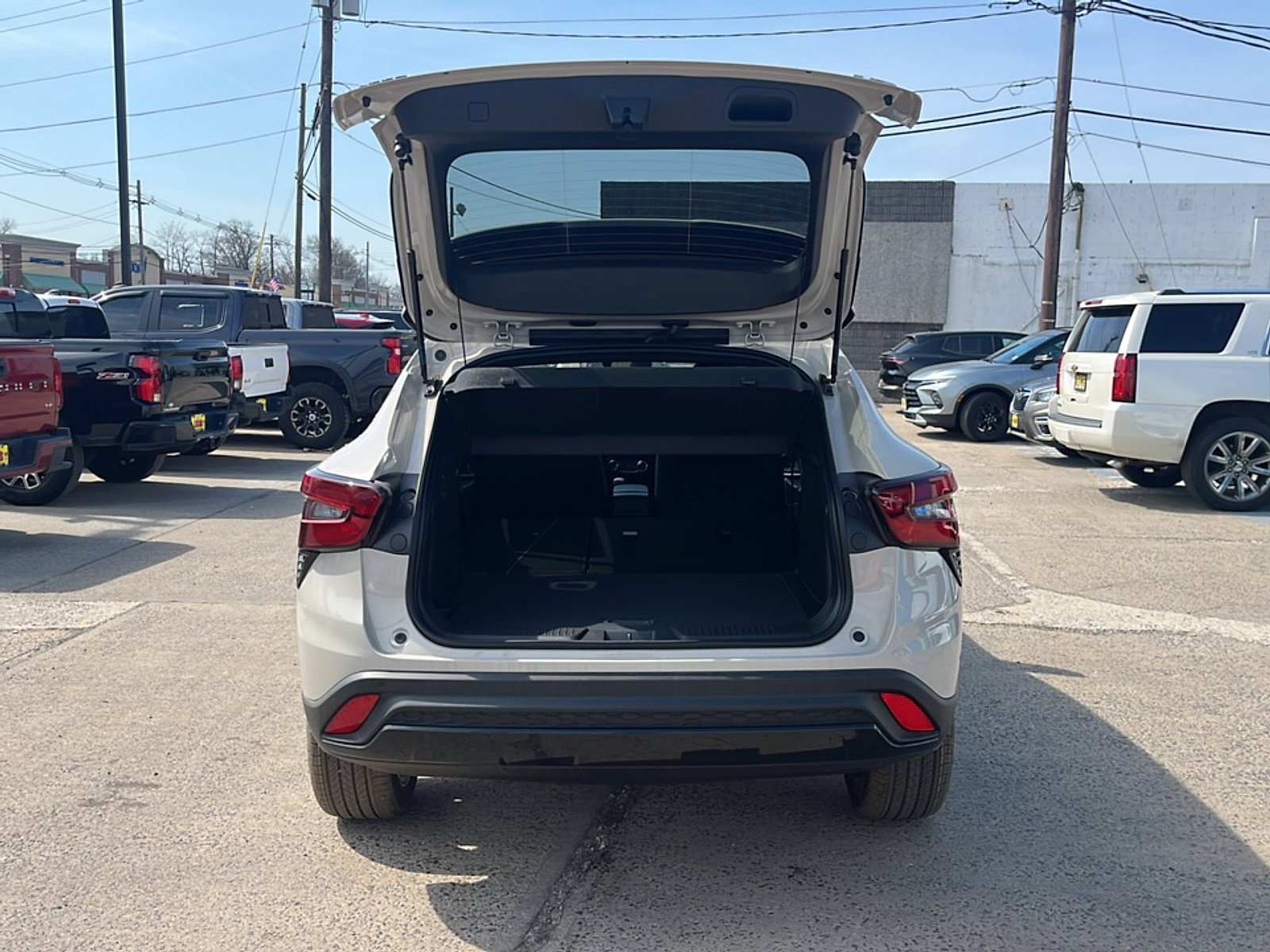 New 2026 Chevrolet Trax RS w/ Sunroof Package FWD image 11