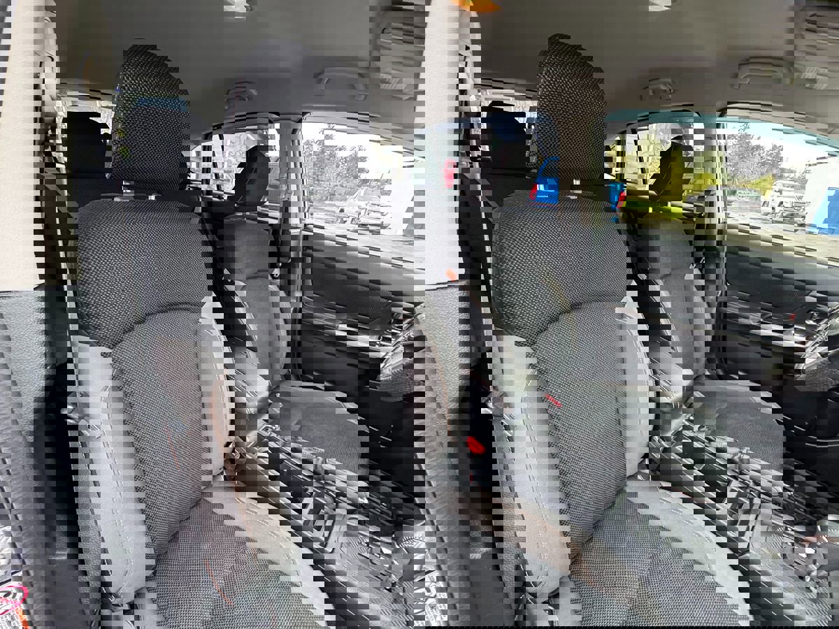 Used 2016 Subaru Crosstrek 2.0i Premium image 18