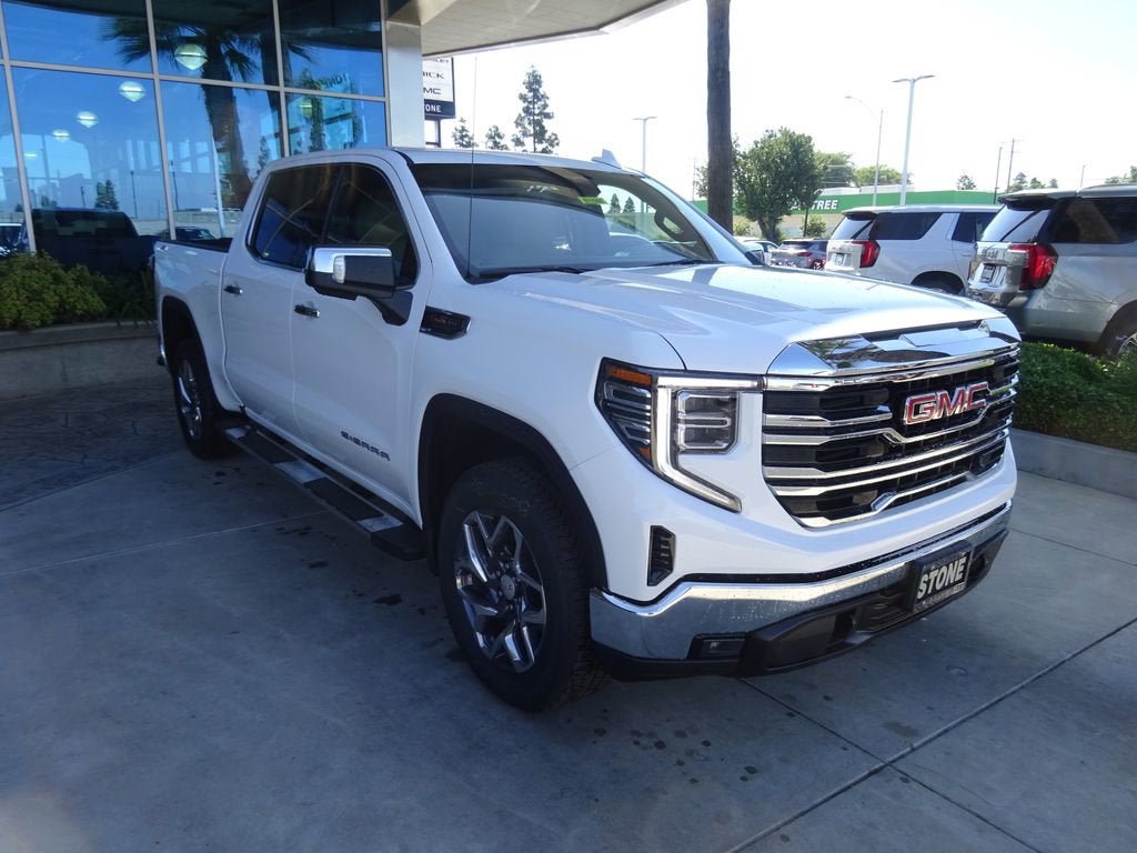 New 2026 GMC Sierra 1500 SLT AWD/4WD image 1