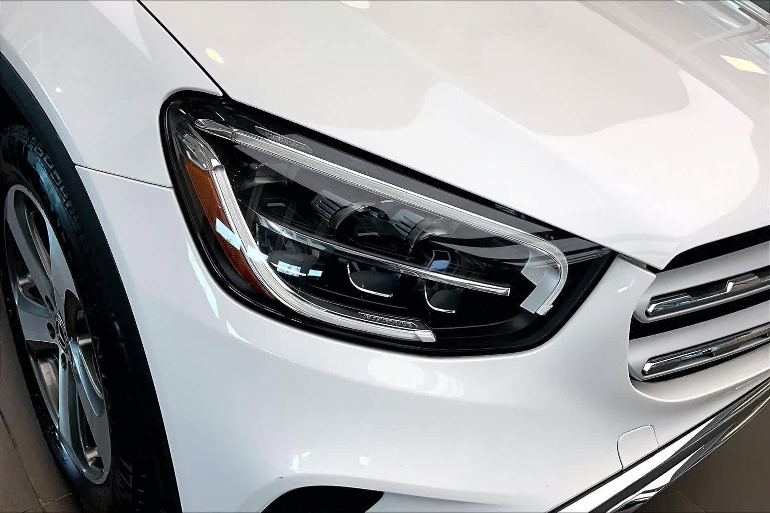 Used 2020 Mercedes-Benz GLC 300 4MATIC image 27
