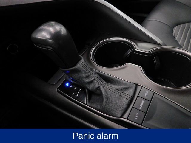 Used 2024 Toyota Camry SE image 40