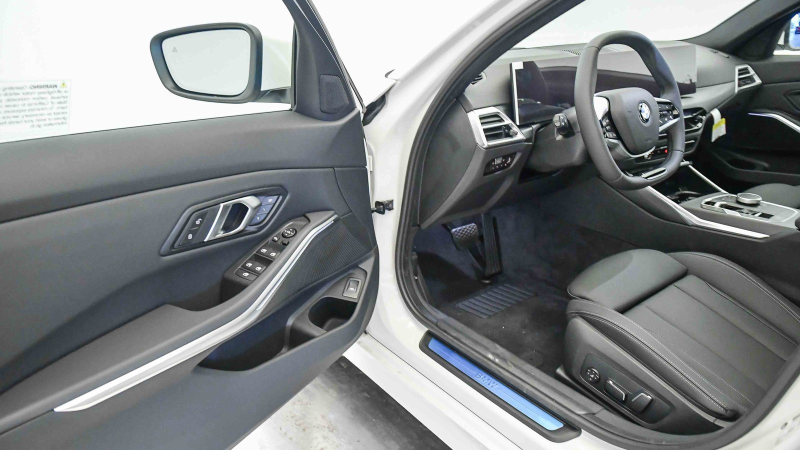 New 2026 BMW 330i Sedan w/ Convenience Package image 21