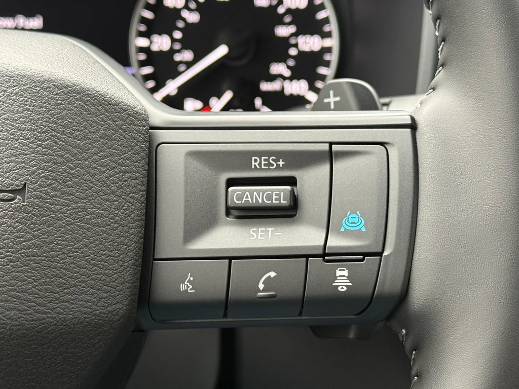 Used 2026 Nissan Rogue SV FWD image 27