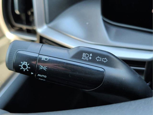New 2026 Kia Sorento LX FWD image 25