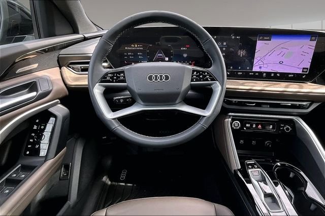 Used 2025 Audi Q5 Premium Plus w/ Premium Plus AWD/4WD image 8