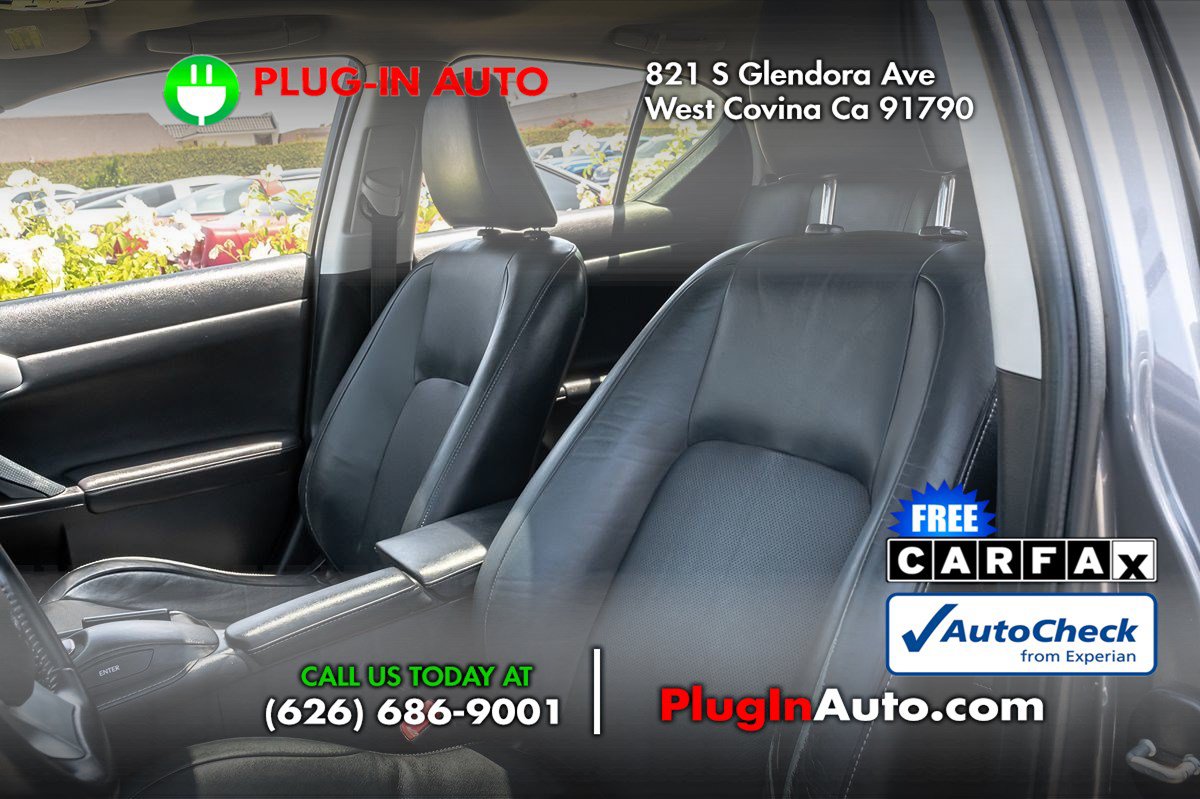 Used 2013 Lexus CT 200h w/ Leather Pkg FWD image 9