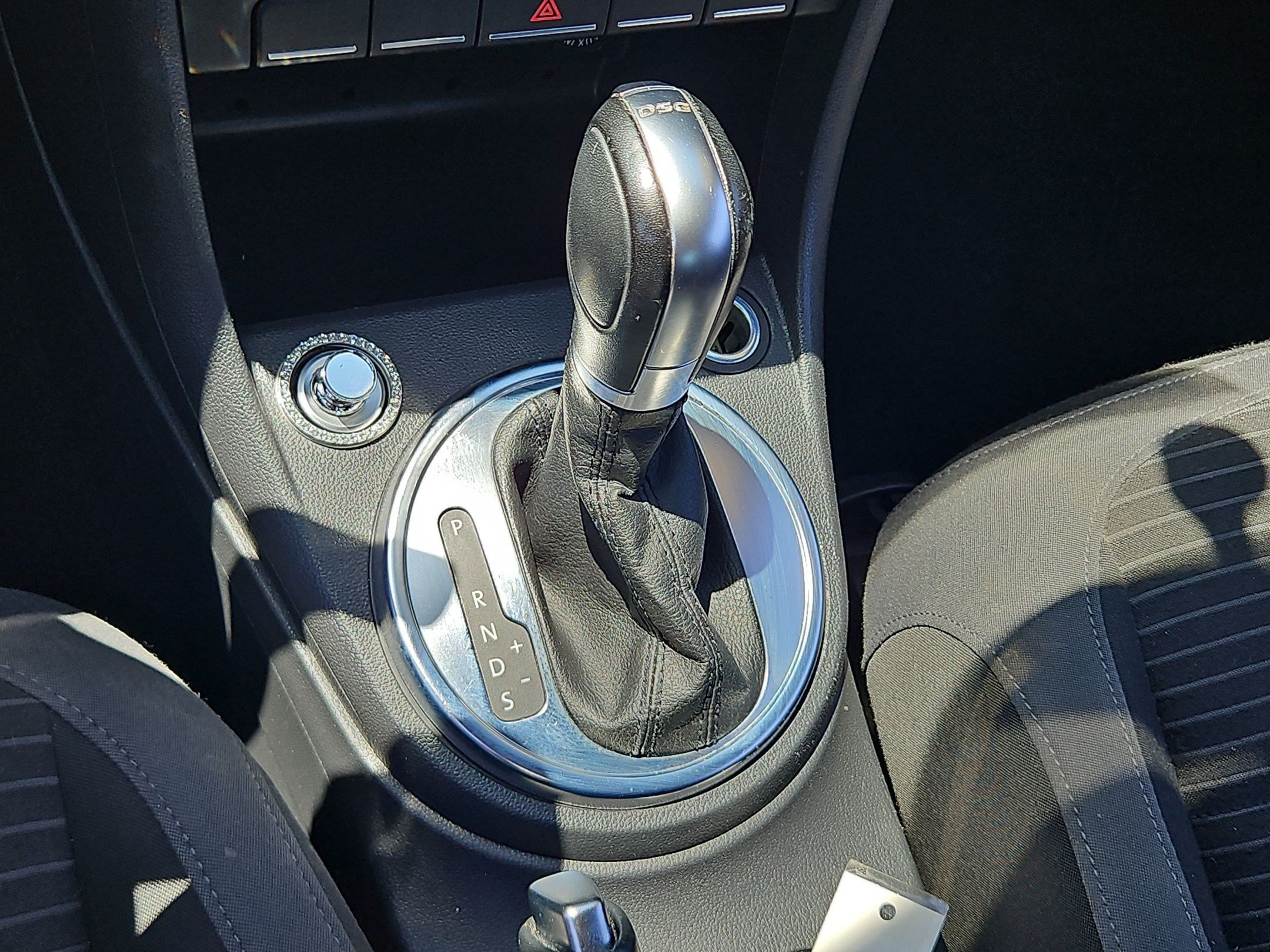 Used 2014 Volkswagen Beetle R-Line FWD image 20