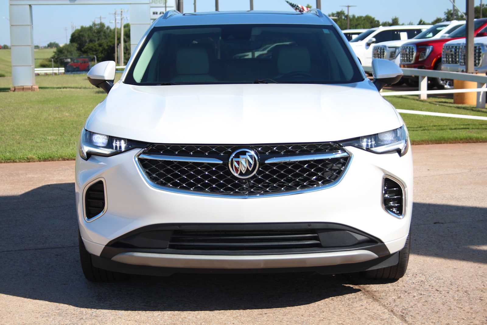 Used 2023 Buick Envision Avenir FWD image 3