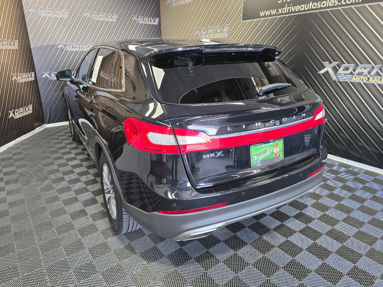 Used 2016 Lincoln MKX Select w/ Select Plus Package image 11