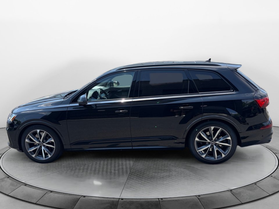 Used 2023 Audi SQ7 Premium Plus w/ Executive Package AWD/4WD image 4