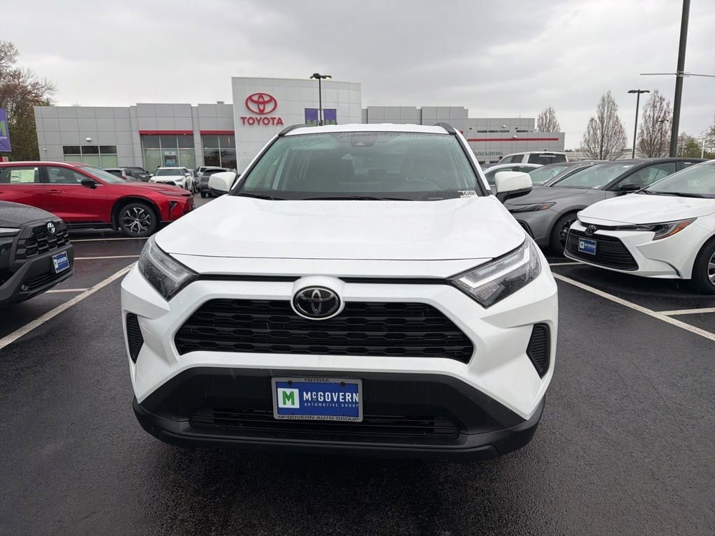 Certified 2025 Toyota RAV4 XLE AWD/4WD image 2