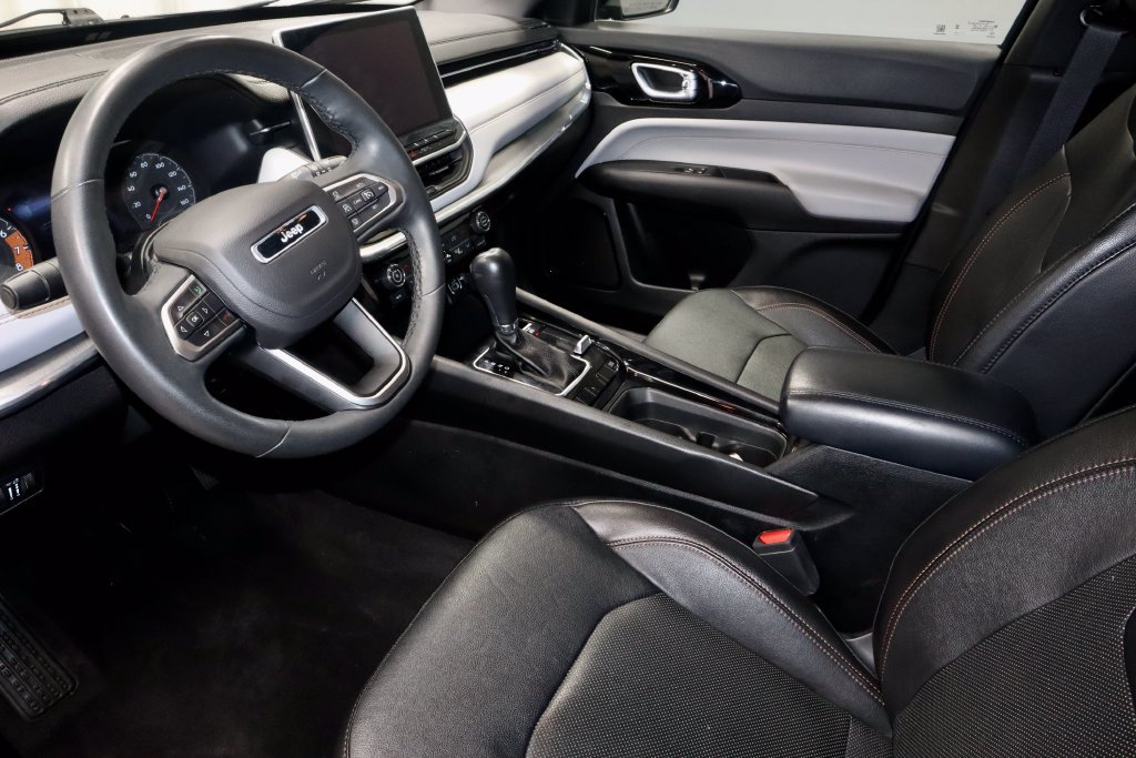 Used 2023 Jeep Compass Limited AWD/4WD image 22