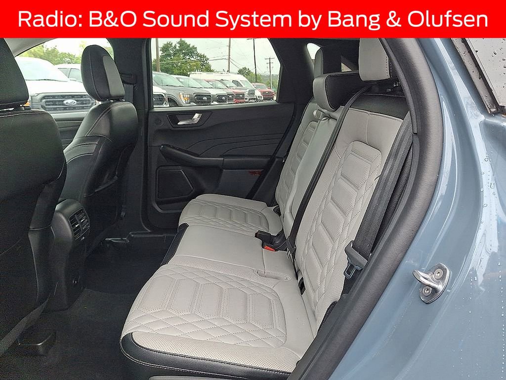 Used 2023 Ford Escape Platinum w/ Premium Technology Package image 10