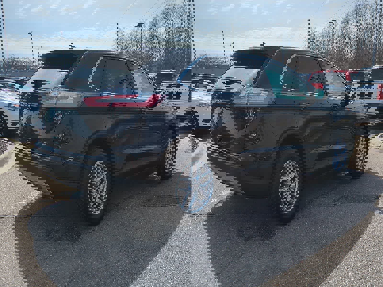 Used 2023 Ford Edge SEL w/ Convenience Package image 8