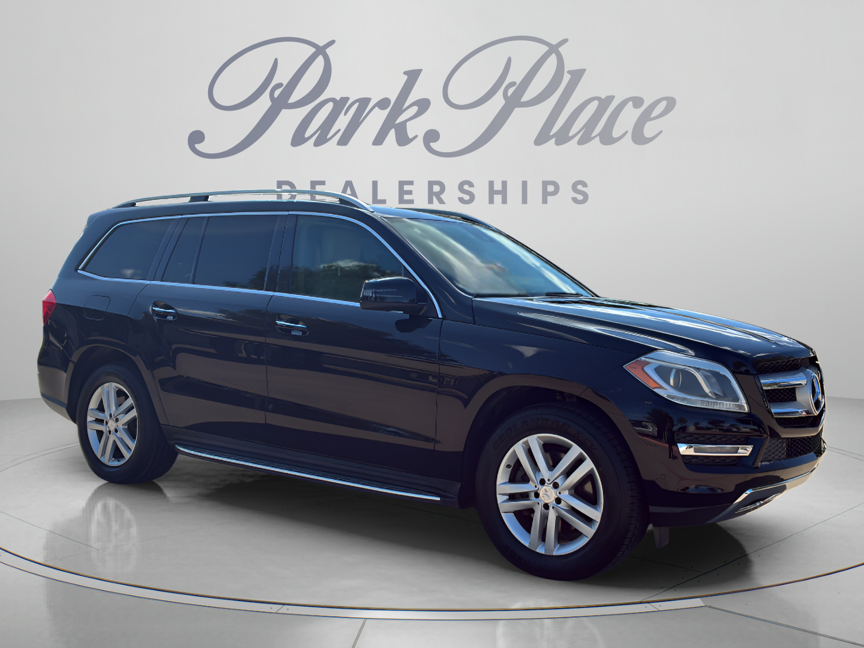 Used 2014 Mercedes-Benz GL 450 4MATIC image 7