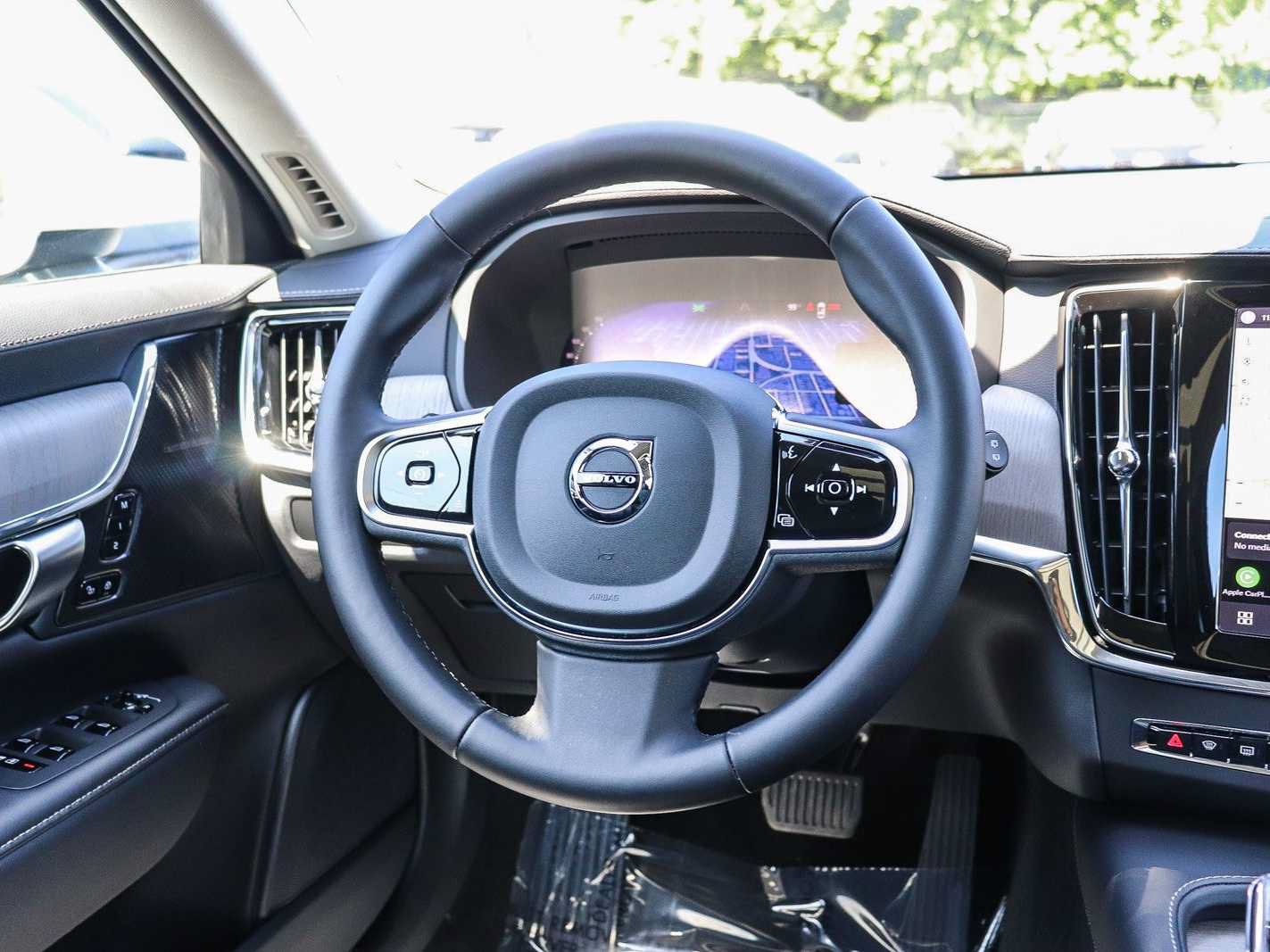Used 2024 Volvo V90 B6 Cross Country Ultimate w/ Protection Package Premier AWD/4WD image 16