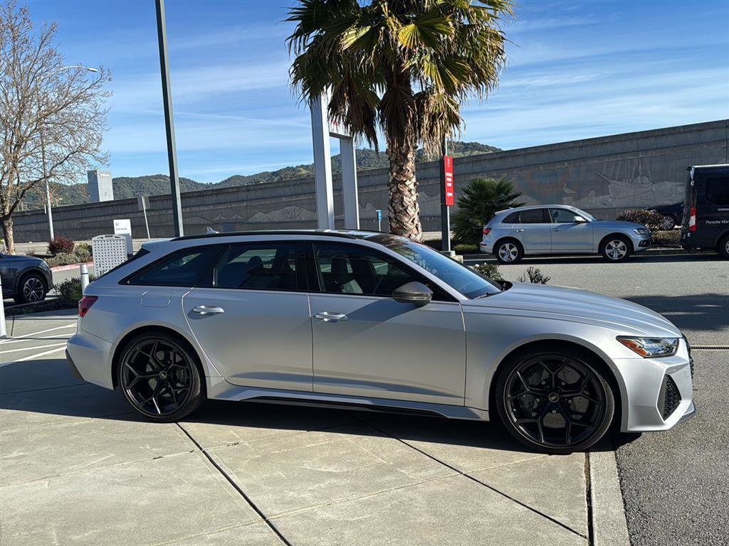 Used 2025 Audi RS 6 performance image 5