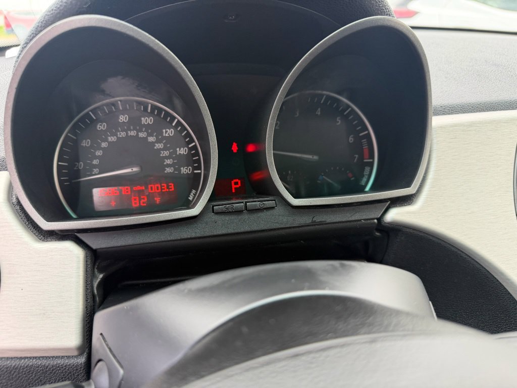 Used 2003 BMW Z4 2.5i RWD image 11
