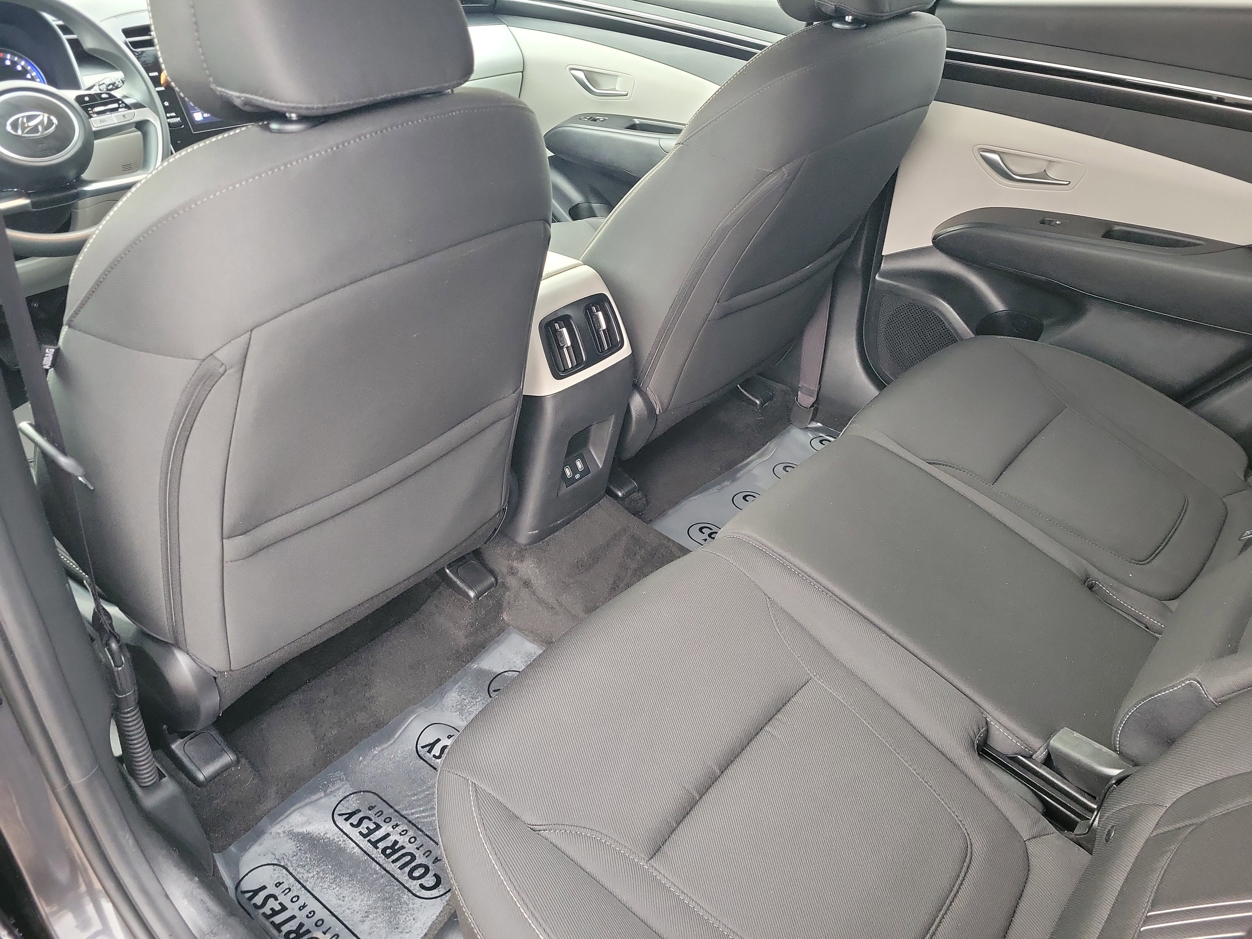 Used 2024 Hyundai Tucson SEL image 12