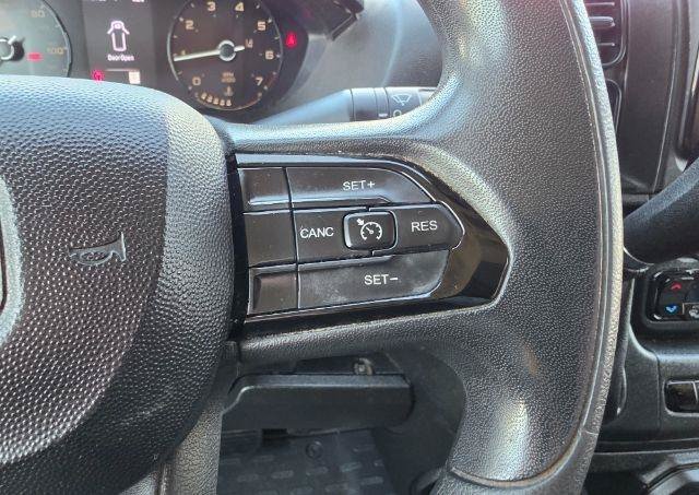 Used 2022 RAM ProMaster 2500 w/ Driver Convenience Group FWD image 11
