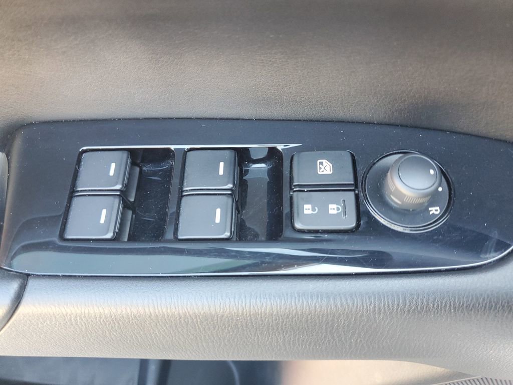 Used 2018 MAZDA CX-5 Touring image 22