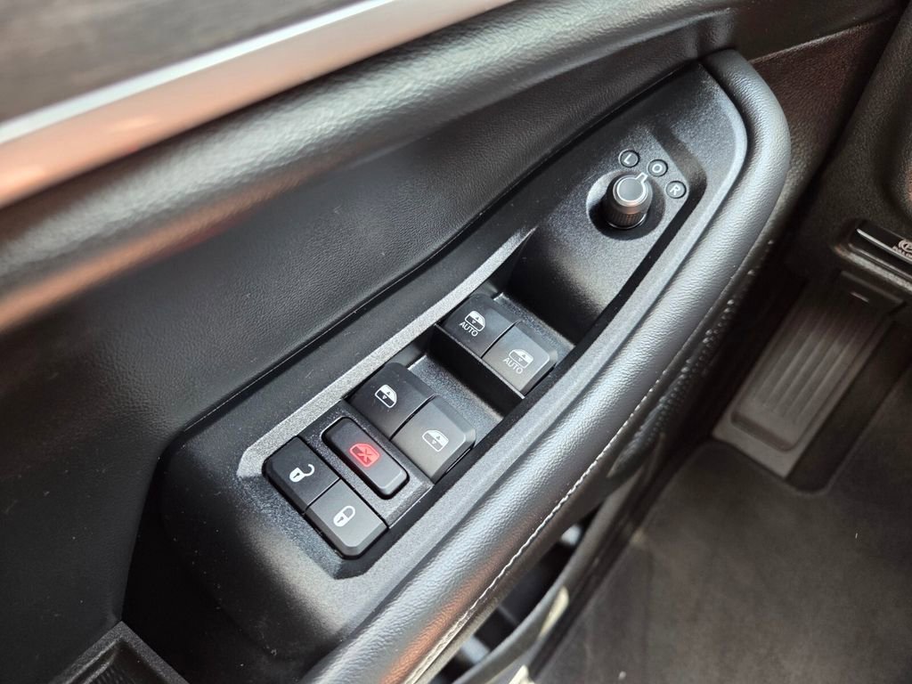 Used 2022 Jeep Grand Cherokee Limited AWD/4WD image 23