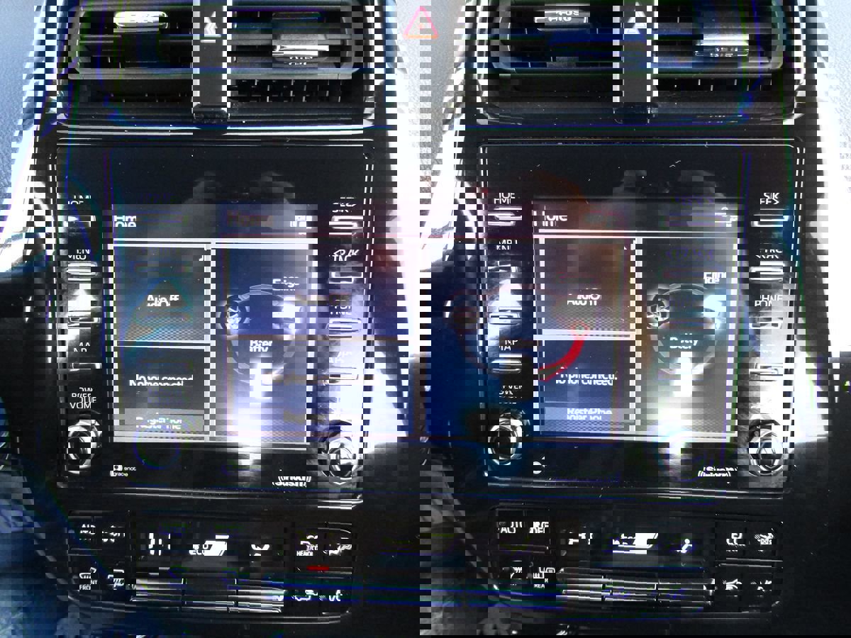 Used 2021 Toyota Prius XLE image 13