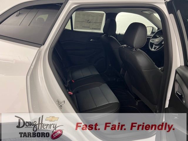 New 2025 Chevrolet Trax LT w/ Sunroof Package image 38