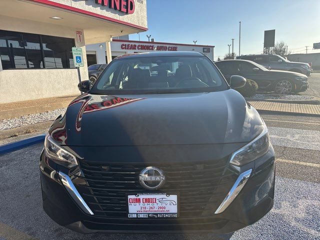 Used 2024 Nissan Sentra SV image 2