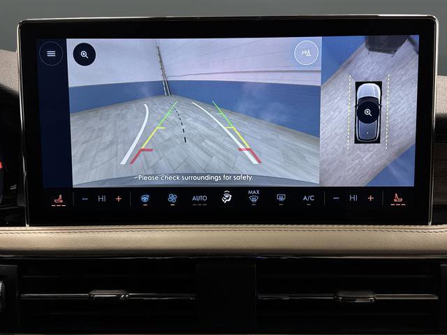 Used 2025 Lincoln Corsair Reserve image 10