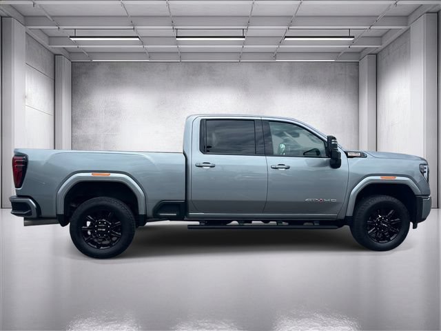 Used 2024 GMC Sierra 2500 AT4 w/ Technology Package AWD/4WD image 2