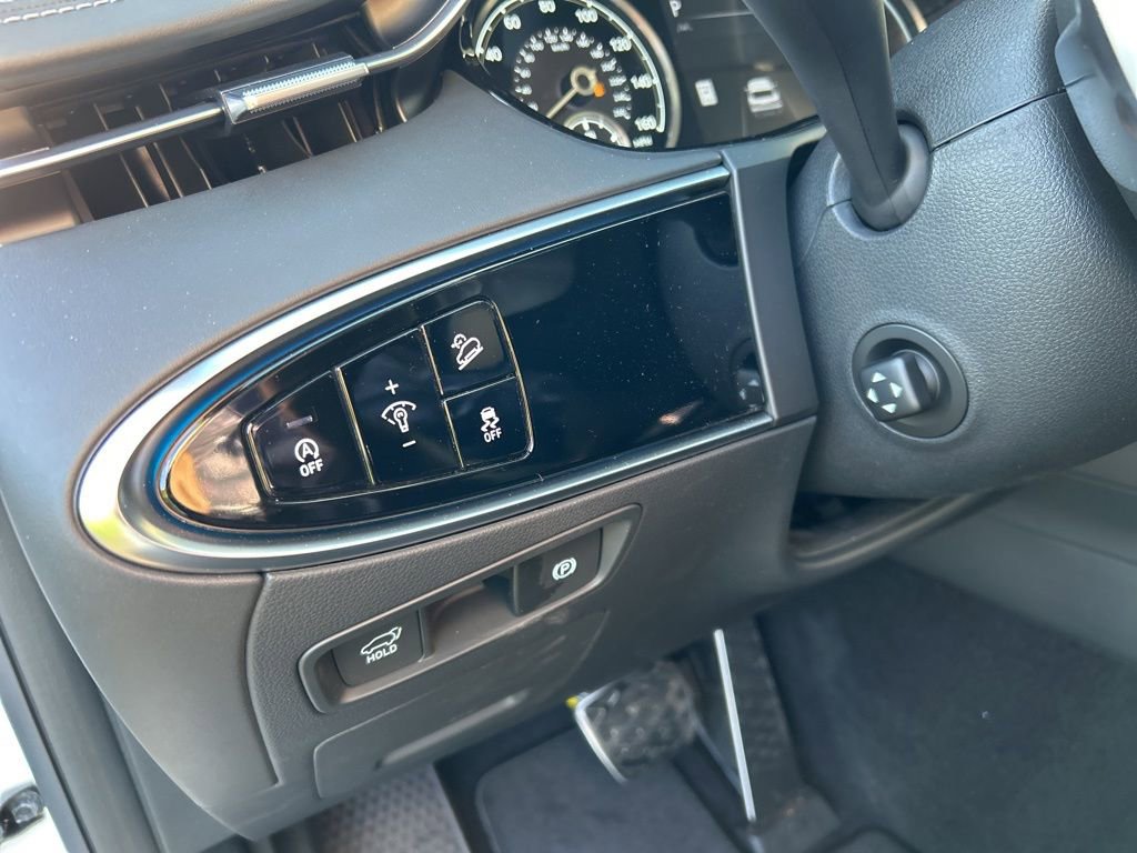 Used 2025 Genesis GV70 3.5T Sport w/ Sport Advanced Package image 18