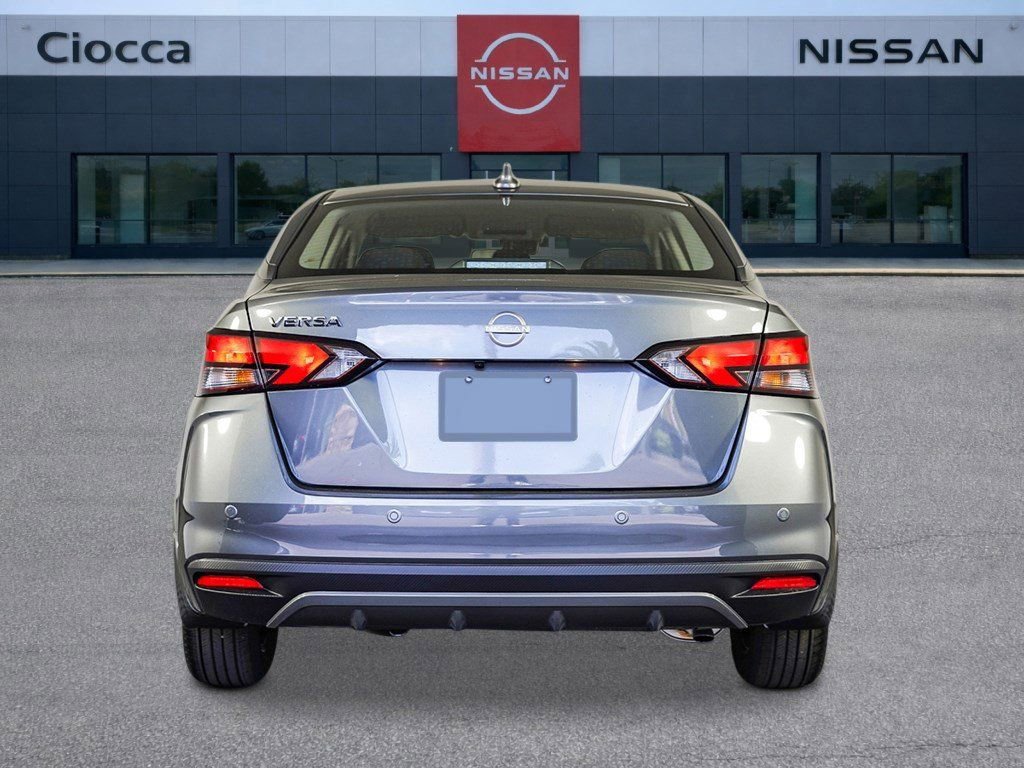 New 2025 Nissan Versa SV w/ Trunk Package FWD image 3