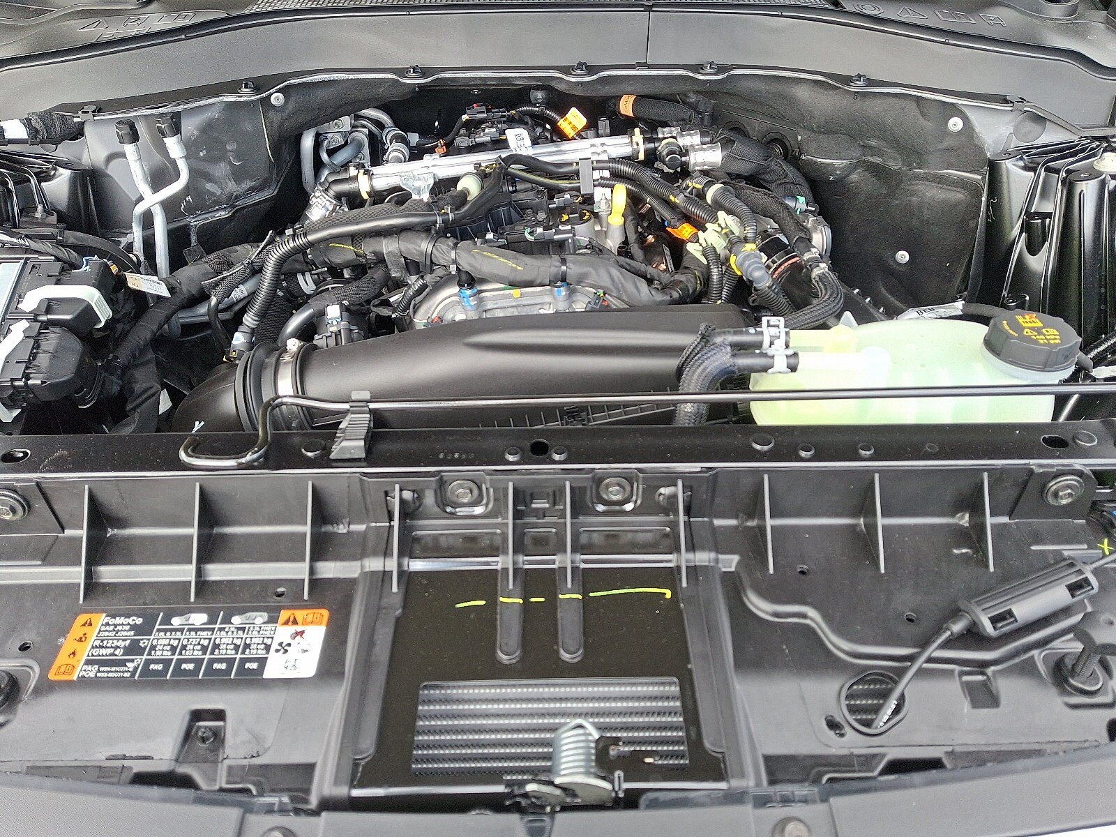 New 2026 Ford Explorer Active RWD image 13