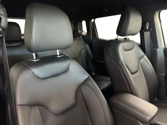 New 2026 Jeep Compass Latitude image 7