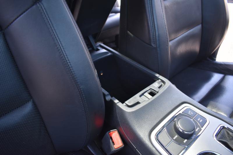 Used 2020 Jeep Grand Cherokee Limited w/ Luxury Group II AWD/4WD image 18