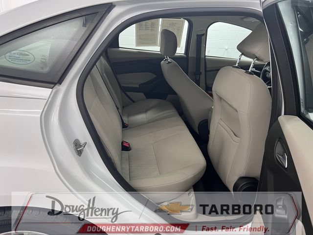 Used 2015 Ford Focus SE FWD image 31